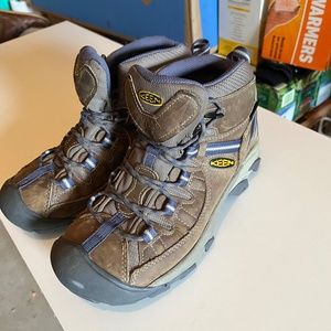 Keen women boot